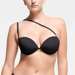 Skims Multiway Bra Black size 34B NWT